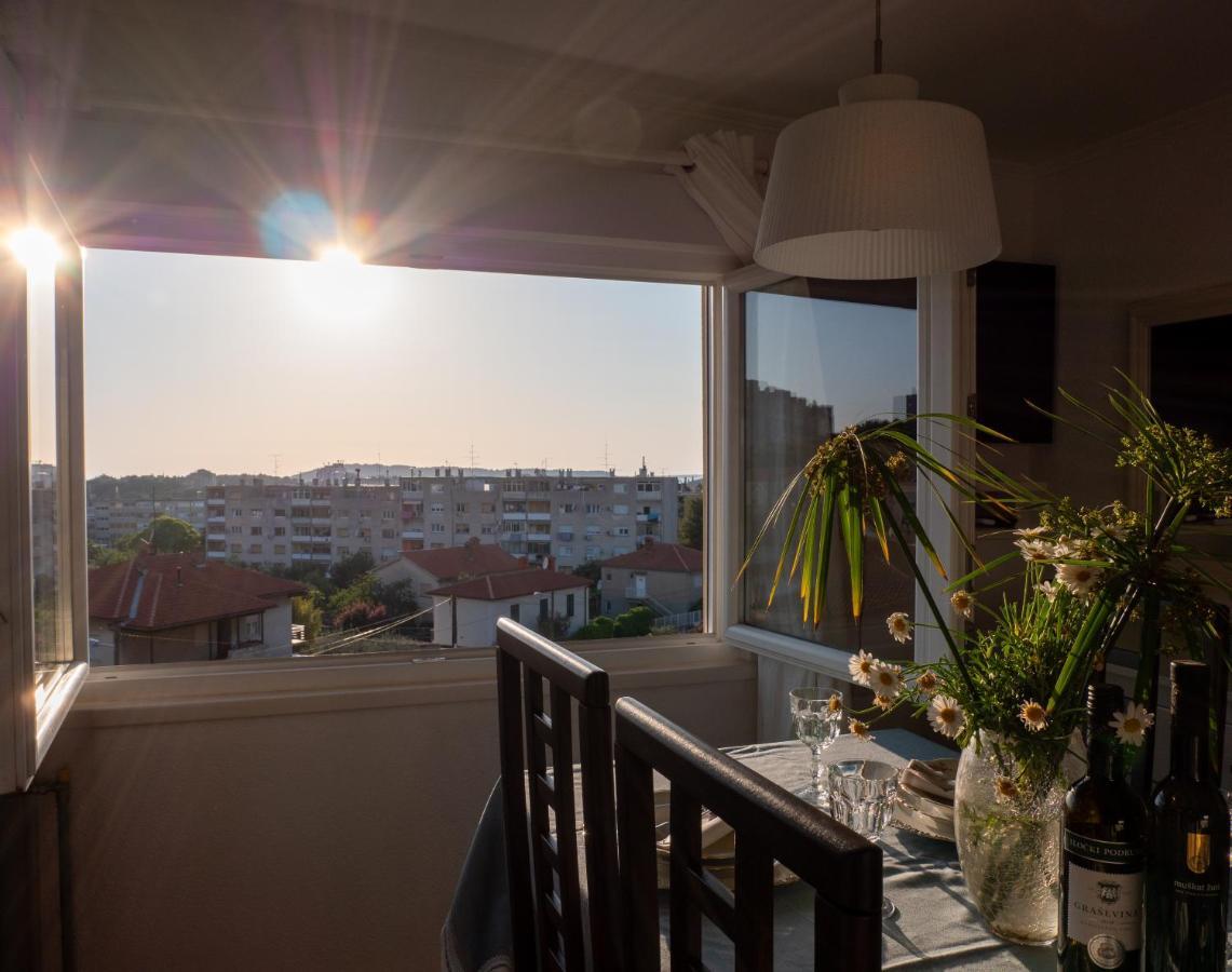 Art Apartment Sole Pula Exterior photo