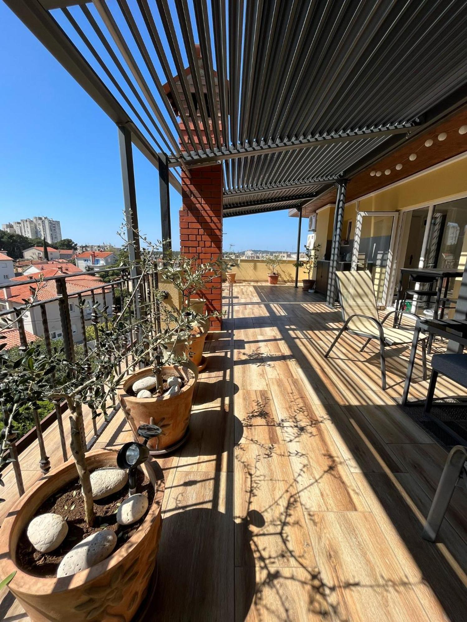 Art Apartment Sole Pula Exterior photo